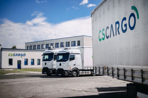 Řidič/ka C+E (45 – 50 000 Kč, náborový příspěvek 20 000 Kč)